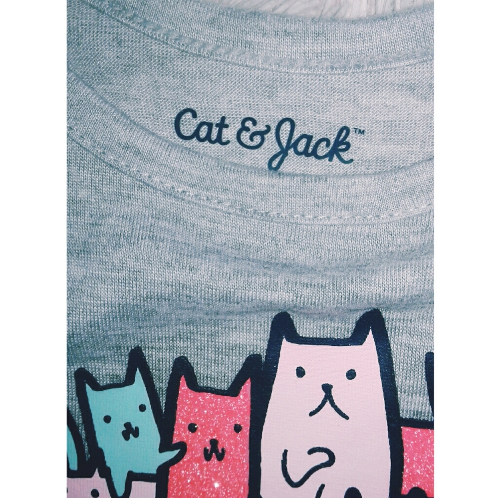 Cat & Jack Pajama Set - Picture 5 of 6